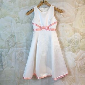 Jessica McClintock white ‘satin’ dress w pink  7
